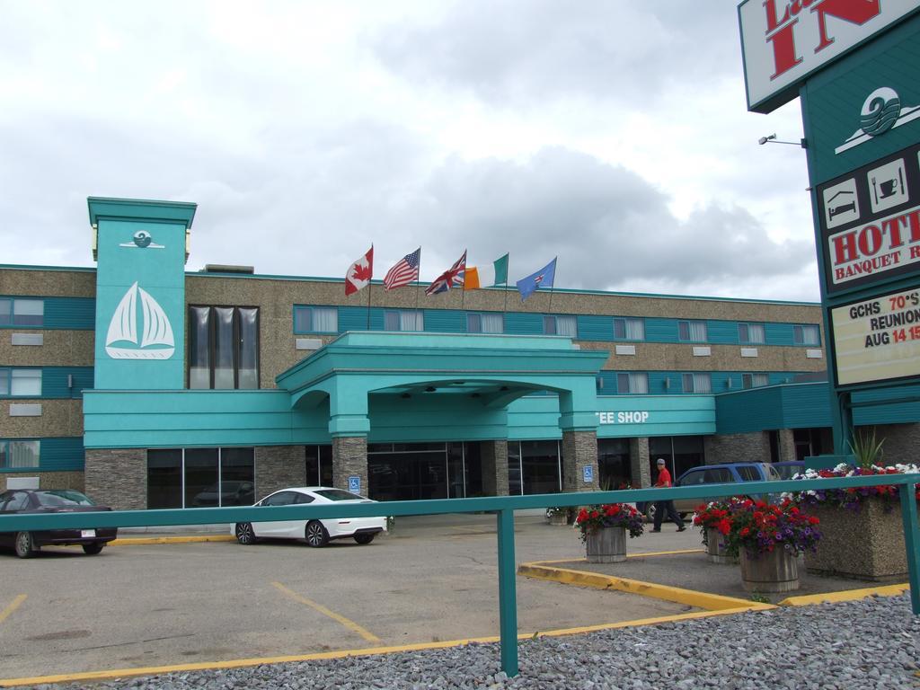 Lakeland Inn Hotel Cold Lake Exterior foto